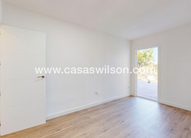 Sale - Bungalow - Orihuela Costa - Costa Blanca