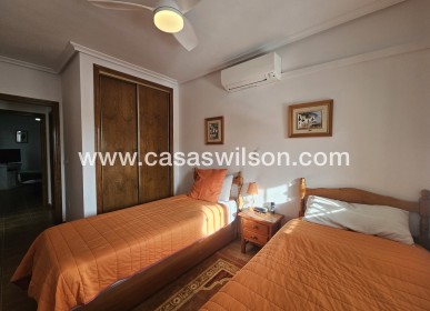 Sale - Villa - La Zenia - Costa Blanca