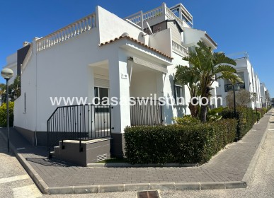 Sale - Bungalow - Torrevieja - Aguas Nuevas