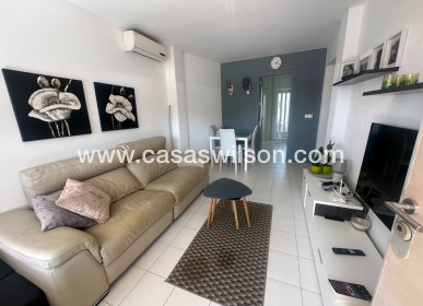 Sale - Bungalow - Torrevieja - Aguas Nuevas