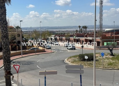 Sale - Bungalow - Torrevieja - Aguas Nuevas