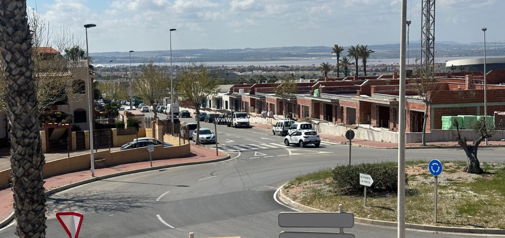 Sale - Bungalow - Torrevieja - Aguas Nuevas