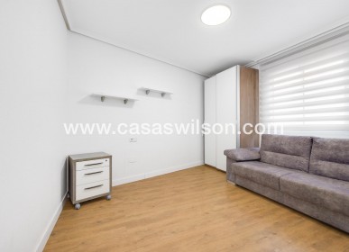 Venta - Apartamento - Torrevieja - Centro