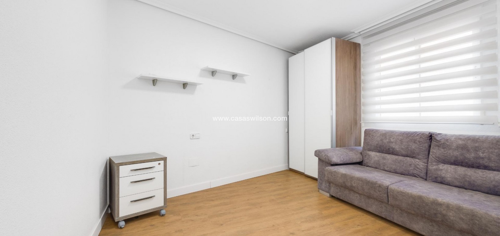 Venta - Apartamento - Torrevieja - Centro