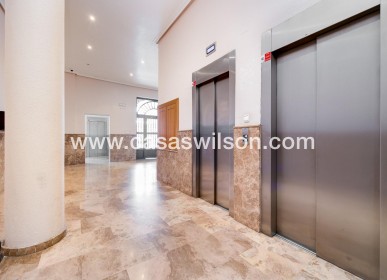 Venta - Apartamento - Torrevieja - Centro