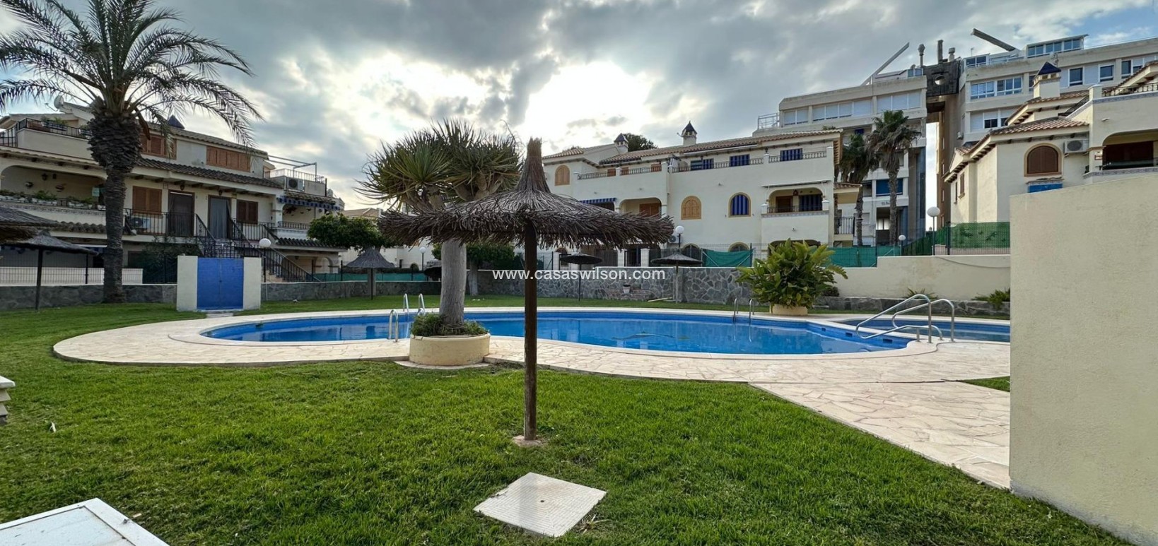 Sale - Appartement - Torrevieja - Sector 25