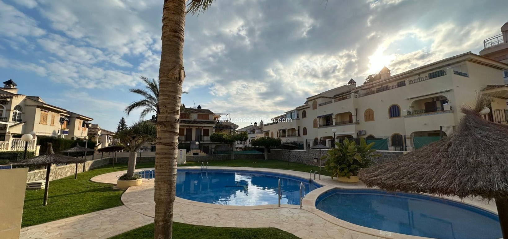 Sale - Appartement - Torrevieja - Sector 25