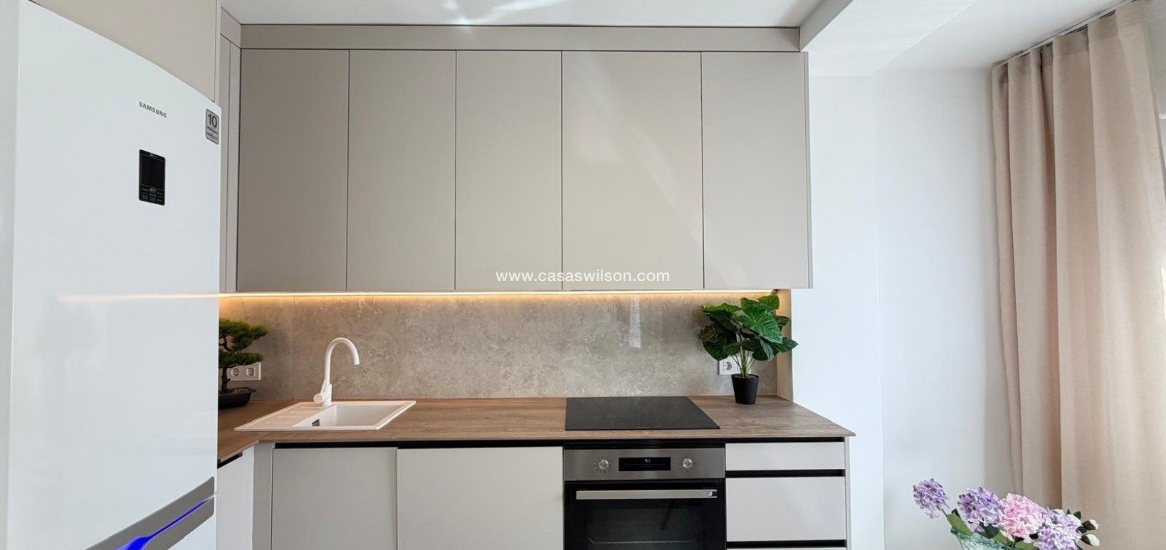 Sale - Apartment - Torrevieja - Estacion De Autobuses