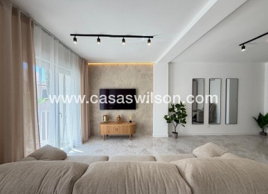 Sale - Apartment - Torrevieja - Estacion De Autobuses