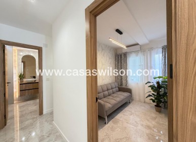 Sale - Apartment - Torrevieja - Estacion De Autobuses