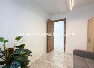 Sale - Apartment - Torrevieja - Estacion De Autobuses