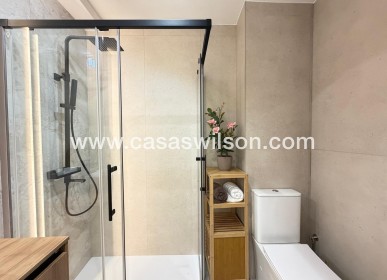 Sale - Apartment - Torrevieja - Estacion De Autobuses