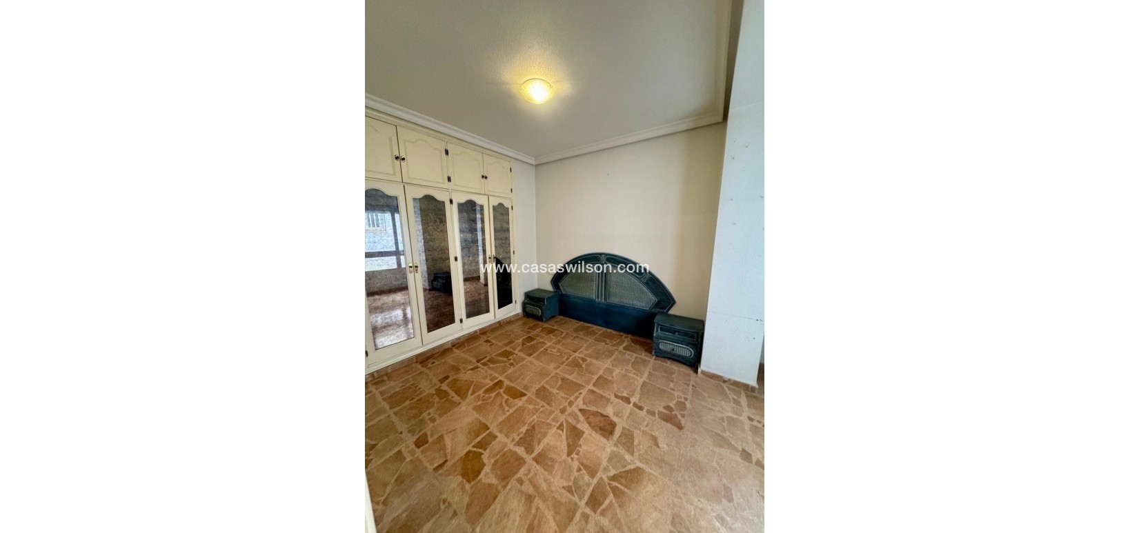 Sale - Apartment - Torrevieja - Centro