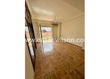 Sale - Apartment - Torrevieja - Centro