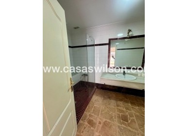 Sale - Apartment - Torrevieja - Centro