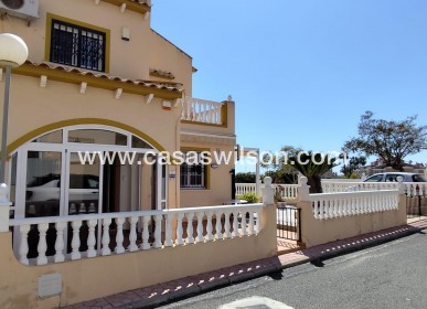 Sale - Bungalow - Orihuela - Urbanización Perla Del Mar