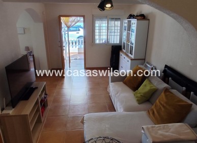 Sale - Bungalow - Orihuela - Urbanización Perla Del Mar