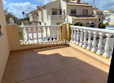 Sale - Bungalow - Orihuela - Urbanización Perla Del Mar
