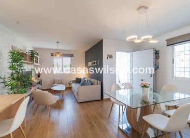 Sale - Townhouse - Torrevieja - Costa Blanca