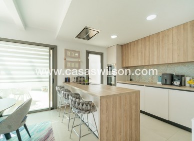 Venta - Chalet - Orihuela Costa - Villamartin Golf