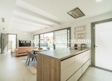 Venta - Chalet - Orihuela Costa - Villamartin Golf