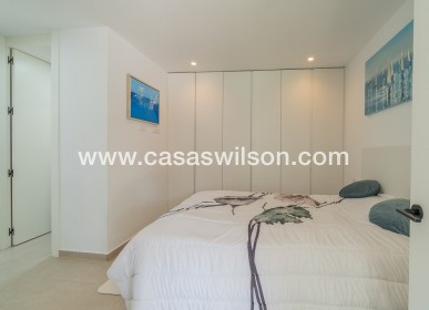 Venta - Chalet - Orihuela Costa - Villamartin Golf