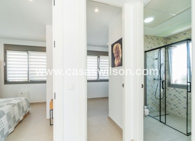 Venta - Chalet - Orihuela Costa - Villamartin Golf