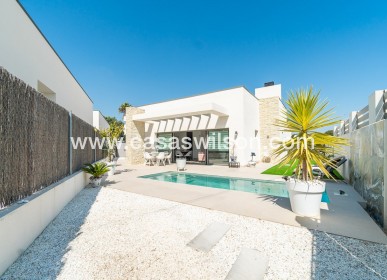 Venta - Chalet - Orihuela Costa - Villamartin Golf