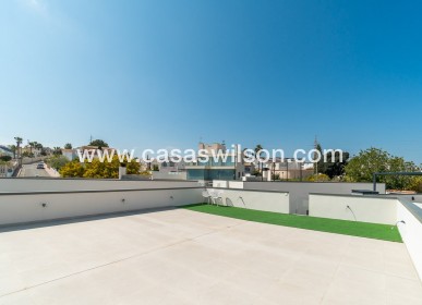 Venta - Chalet - Orihuela Costa - Villamartin Golf