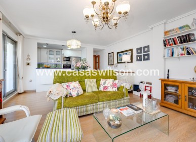 Sale - Apartment - Torrevieja - Centro