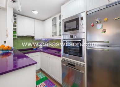 Sale - Apartment - Torrevieja - Centro