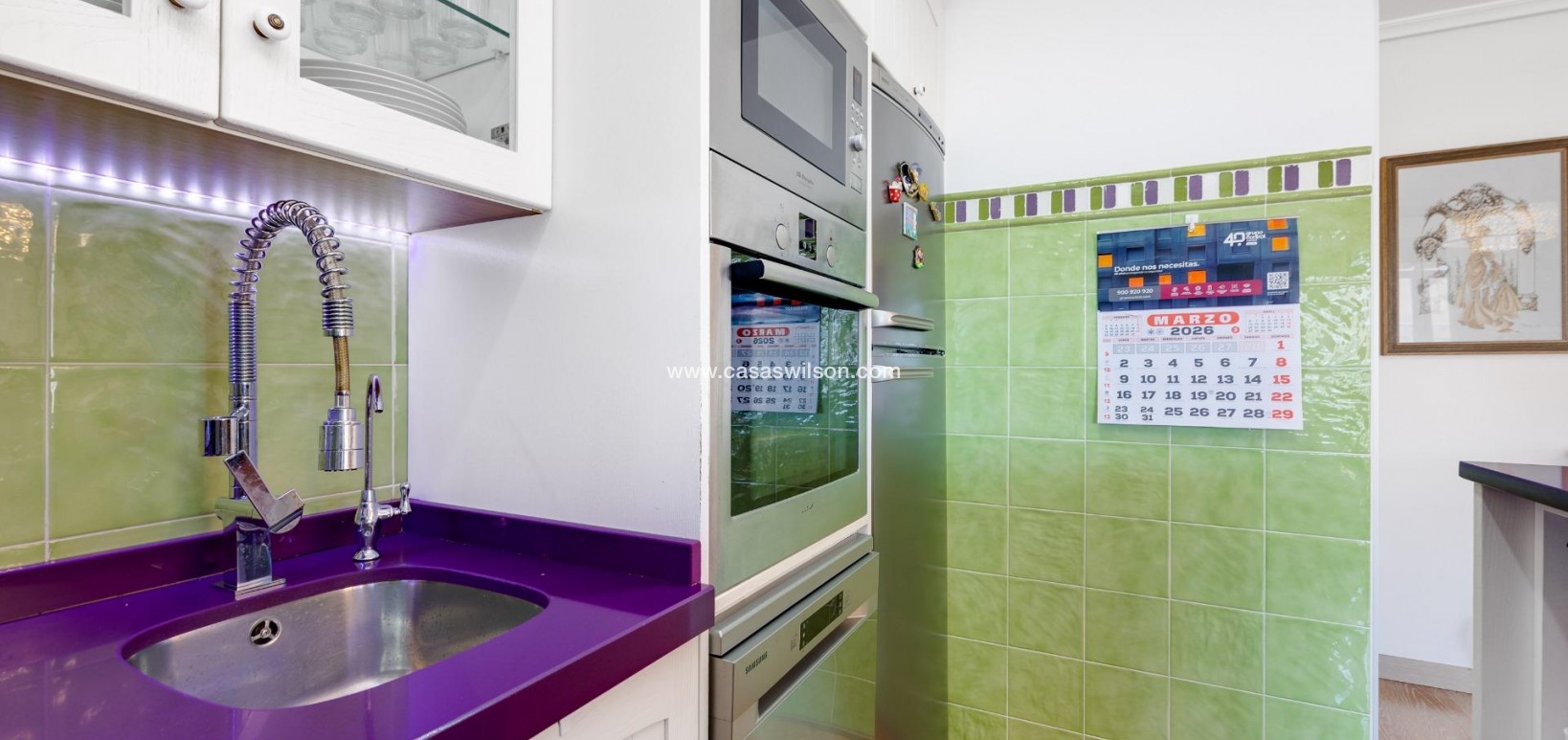 Sale - Apartment - Torrevieja - Centro
