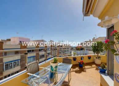Sale - Apartment - Torrevieja - Centro