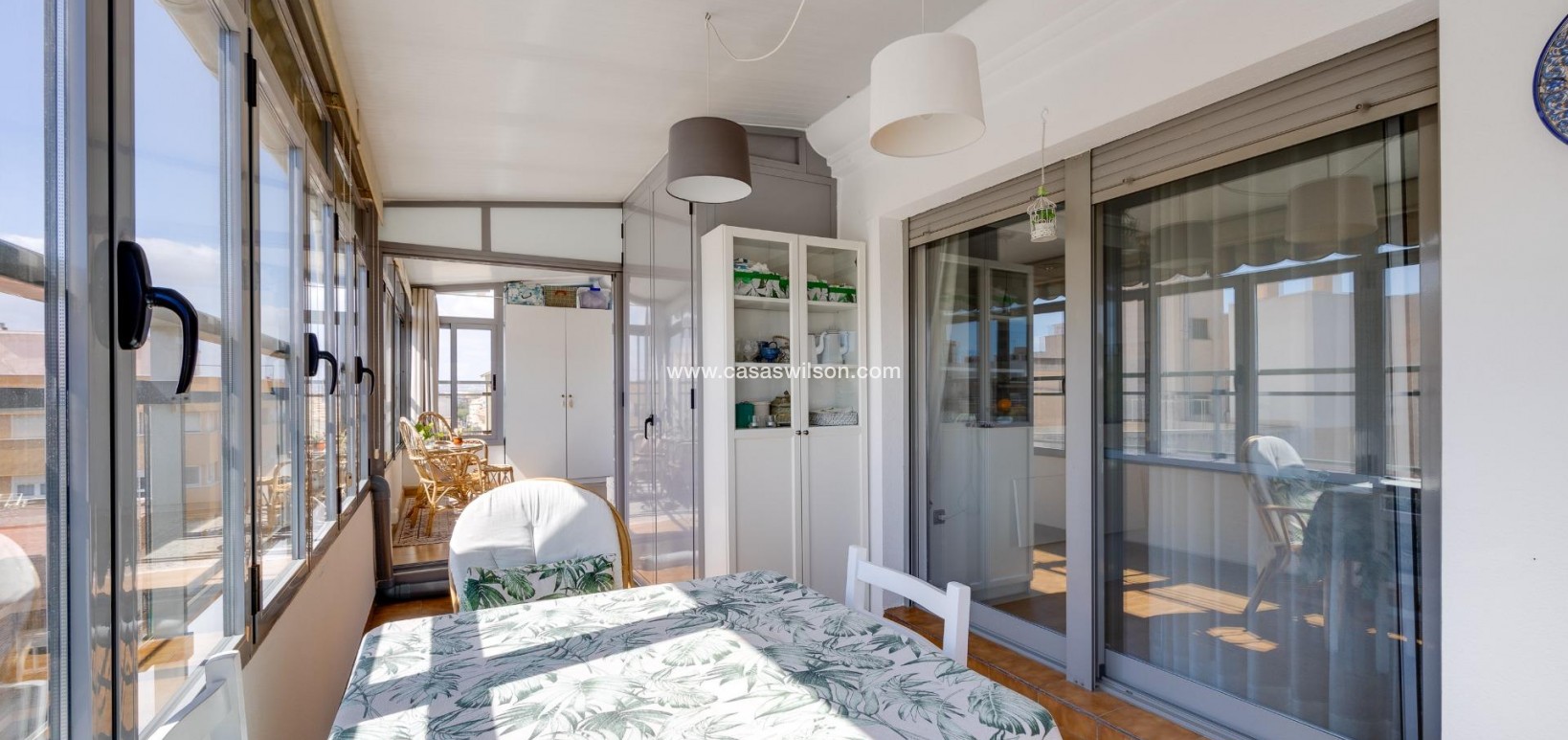 Sale - Apartment - Torrevieja - Centro