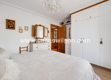 Sale - Apartment - Torrevieja - Centro