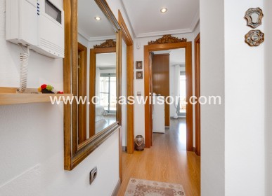 Sale - Apartment - Torrevieja - Centro