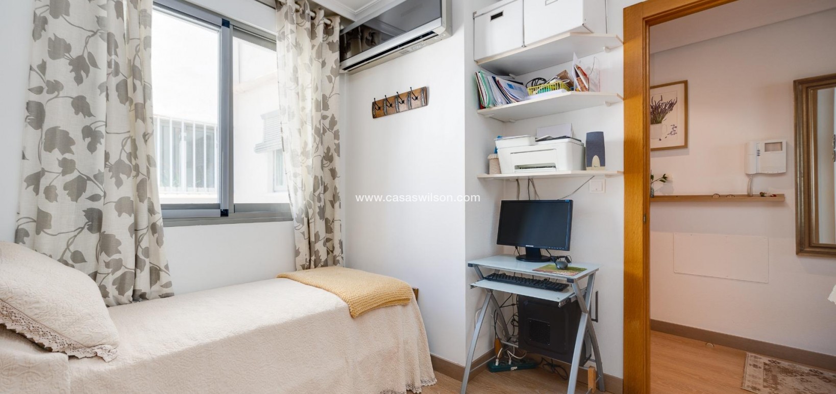 Sale - Apartment - Torrevieja - Centro