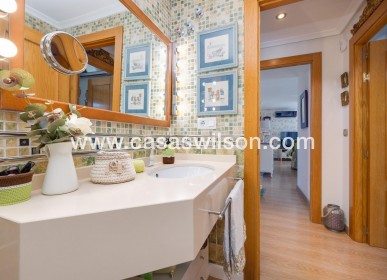 Sale - Apartment - Torrevieja - Centro