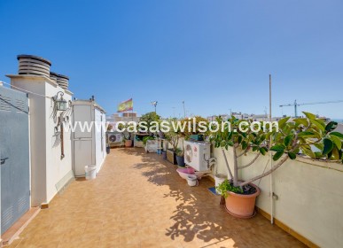 Sale - Apartment - Torrevieja - Centro