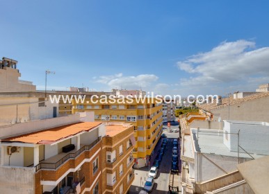 Sale - Apartment - Torrevieja - Centro