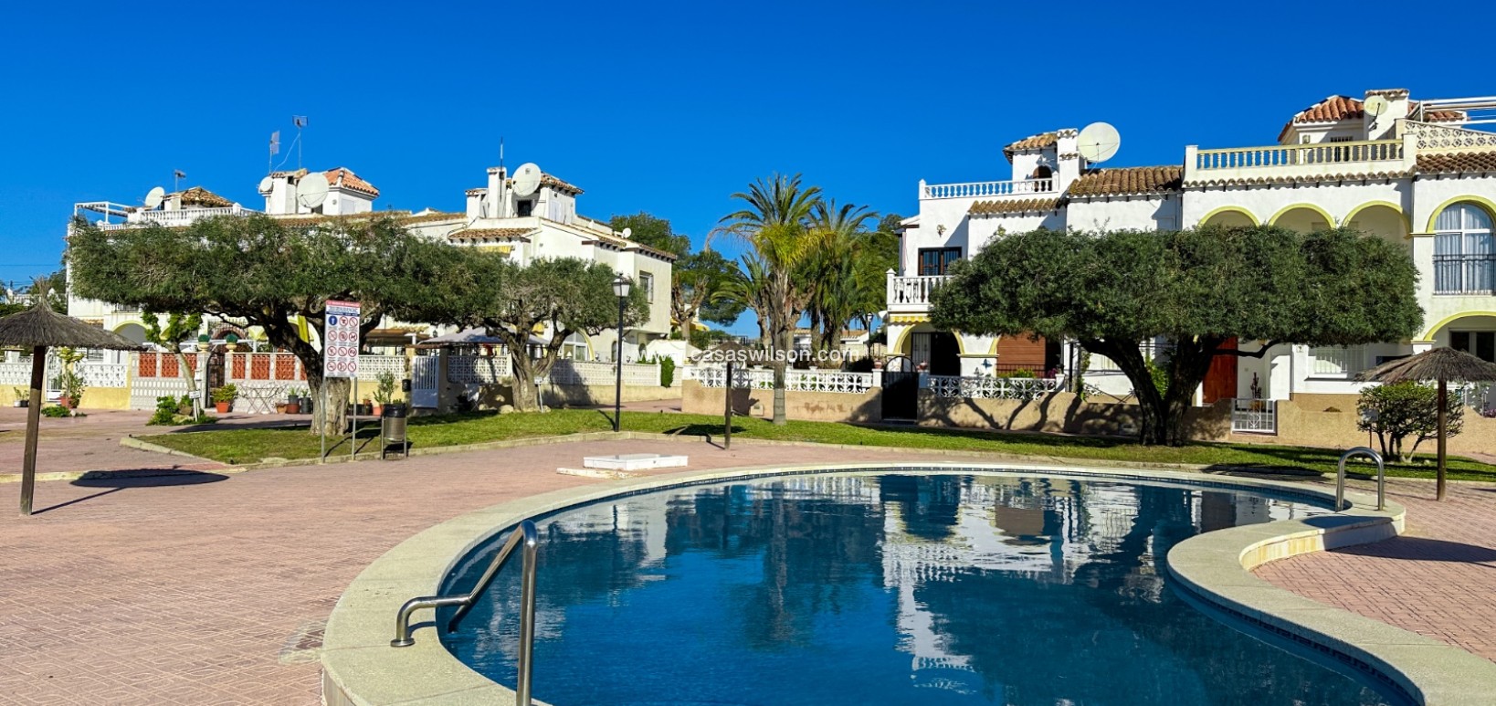 Sale - Apartment - Villamartin - Costa Blanca