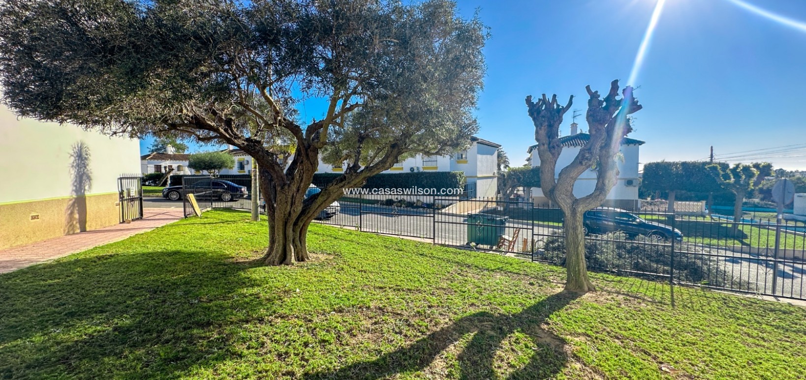 Sale - Apartment - Villamartin - Costa Blanca