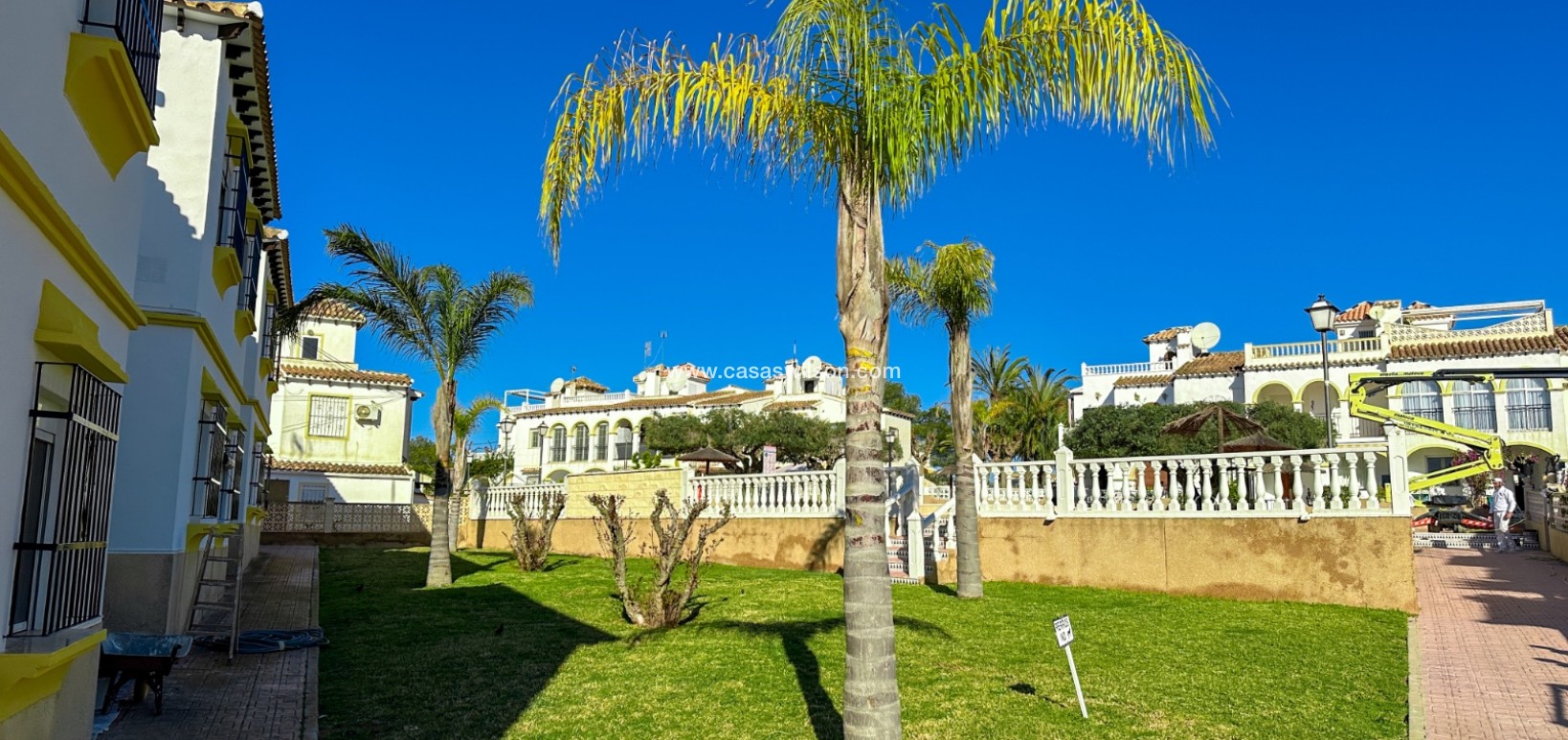 Sale - Apartment - Villamartin - Costa Blanca