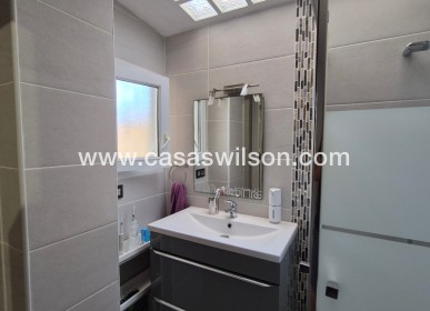 Sale - Townhouse - Torrevieja - Costa Blanca