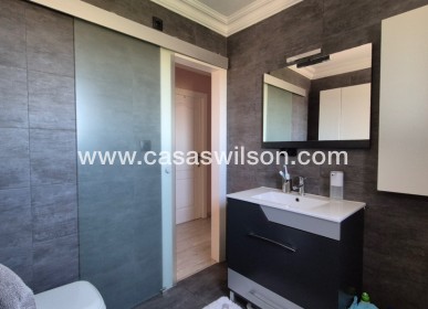 Sale - Townhouse - Torrevieja - Costa Blanca