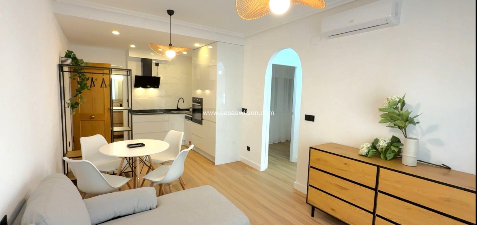 Sale - Appartement - Torrevieja - Costa Blanca