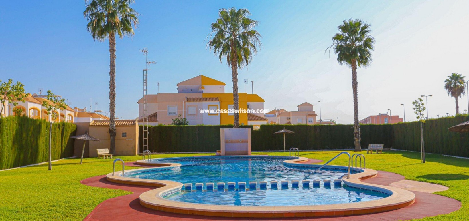Sale - Bungalow - Torrevieja - El Limonar