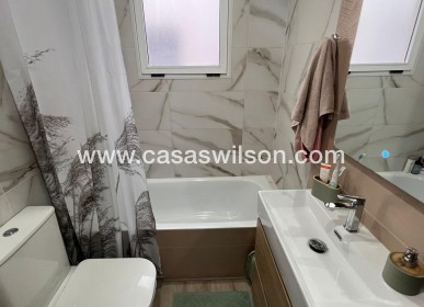 Sale - Appartement - Torrevieja - Centro