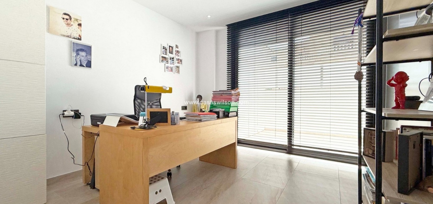 Sale - Villa - Orihuela Costa - Villamartín