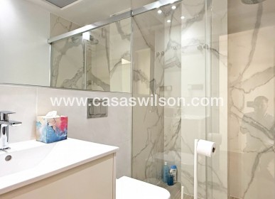 Sale - Villa - Orihuela Costa - Villamartín